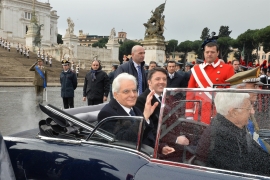 Il Presidente della Repubblica a bordo della Lancia Flaminia