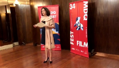 I vincitori del Premio Georges Méliès al 34° MDQ Film Fest con l’Ambasciatrice di Francia in Argentina Claudia Scherer